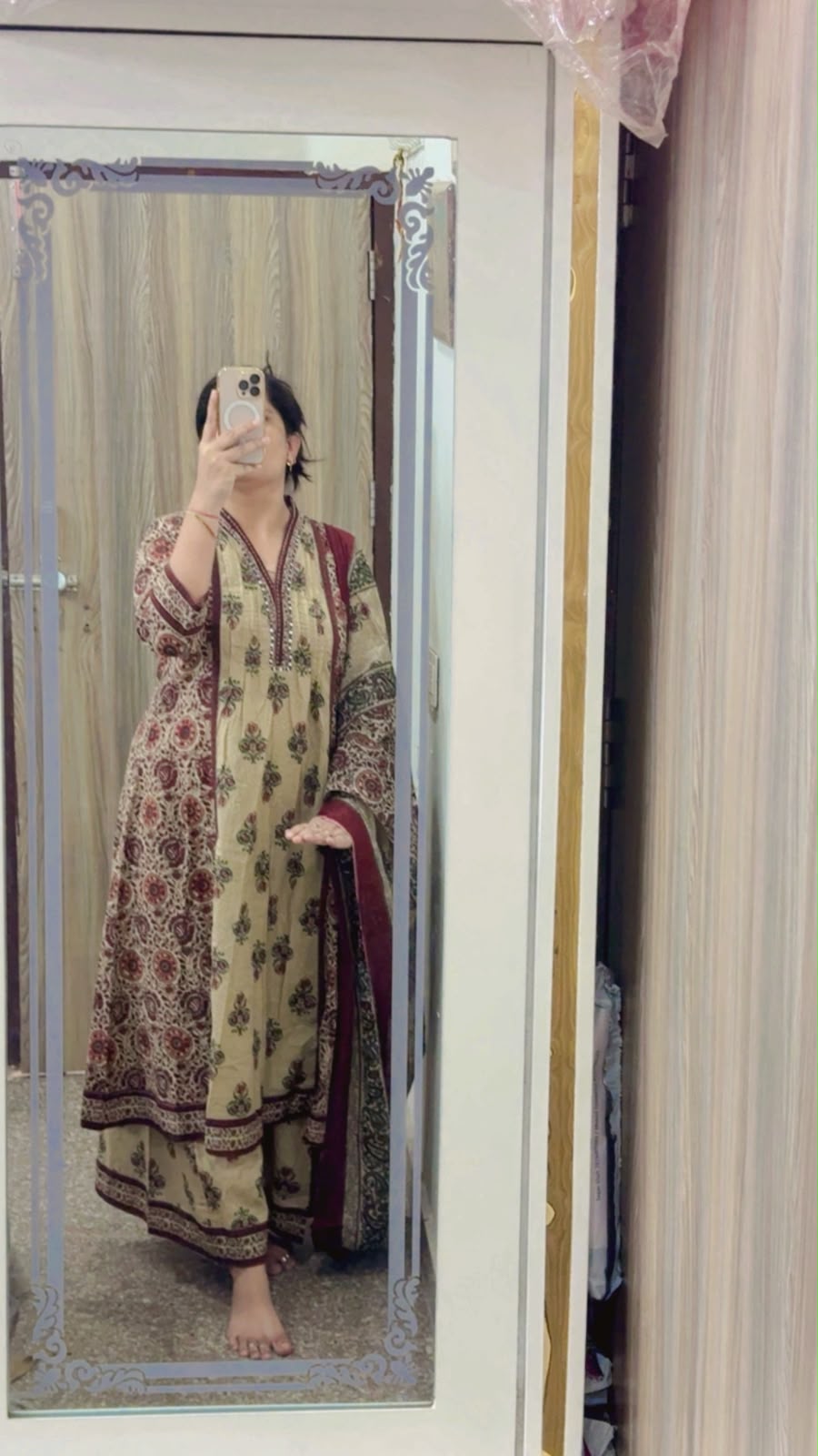 Heavy Flared Anarkali Suit with Mirror Neck Work, Side Pocket, and Heavy Divider Palazzo